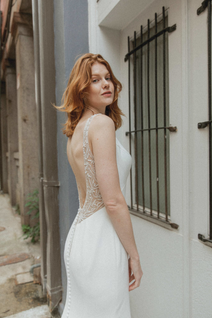 editorial bride posing in the french quarter 