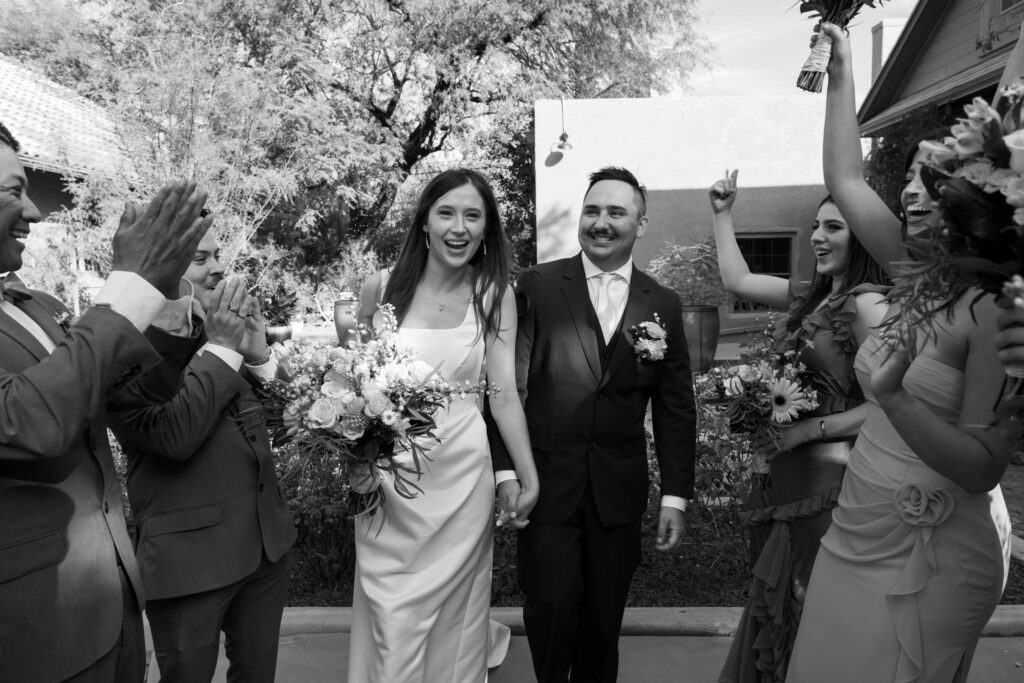 bridal party portraits at Kingan Gardens