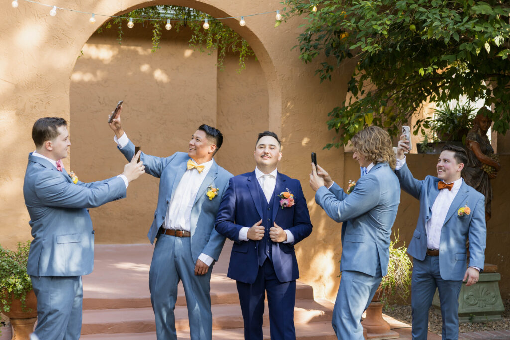 bridal party portraits at Kingan Gardens