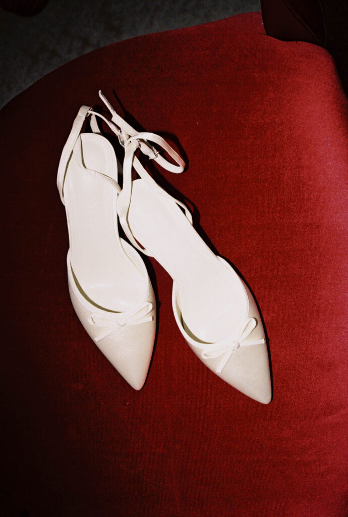 wedding details at Kingan Gardens