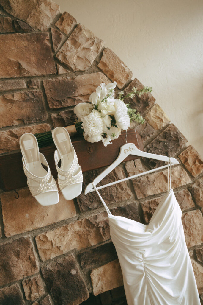 a timeless wedding in Flagstaff, Arizona